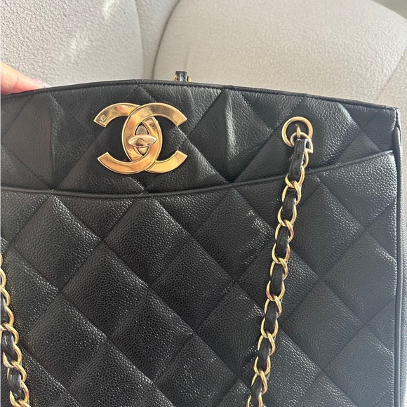 SOLD - CHANEL Vintage Black Caviar Tote Bag - Picture 2 of 10